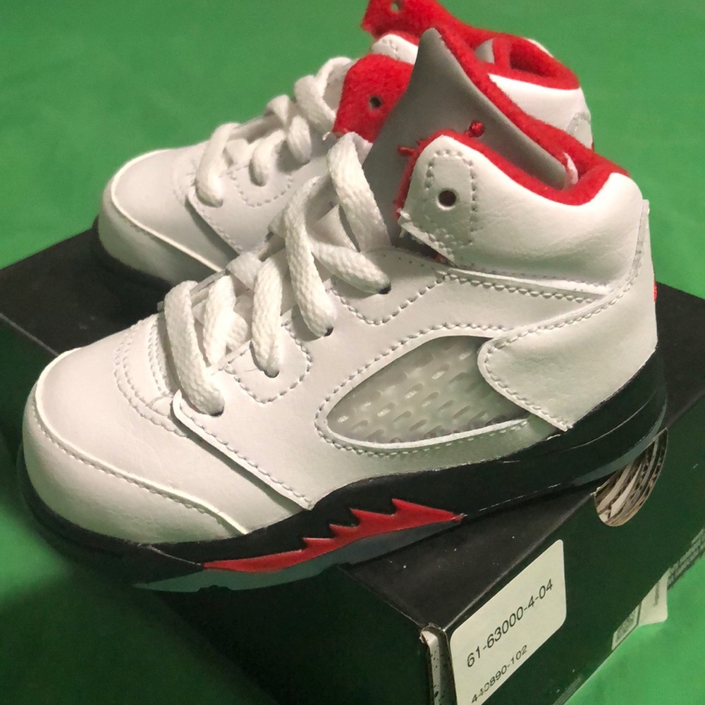 Infant Jordan’s 6’s
